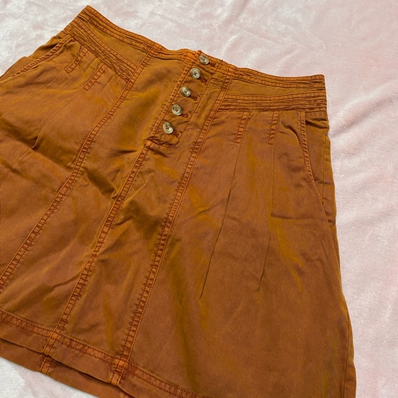 CLOSING SALE! 
Anthropologie Button Down Pleaded Burnt Orange Skirt Size US 8 - Picture 6 of 7